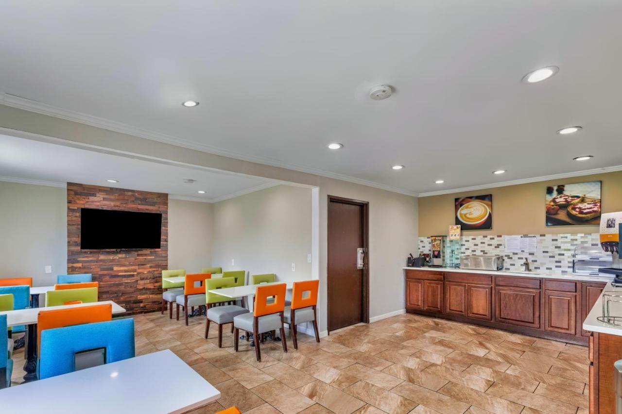 Days Inn By Wyndham Savannah Gateway I-95 Georgetown Ngoại thất bức ảnh